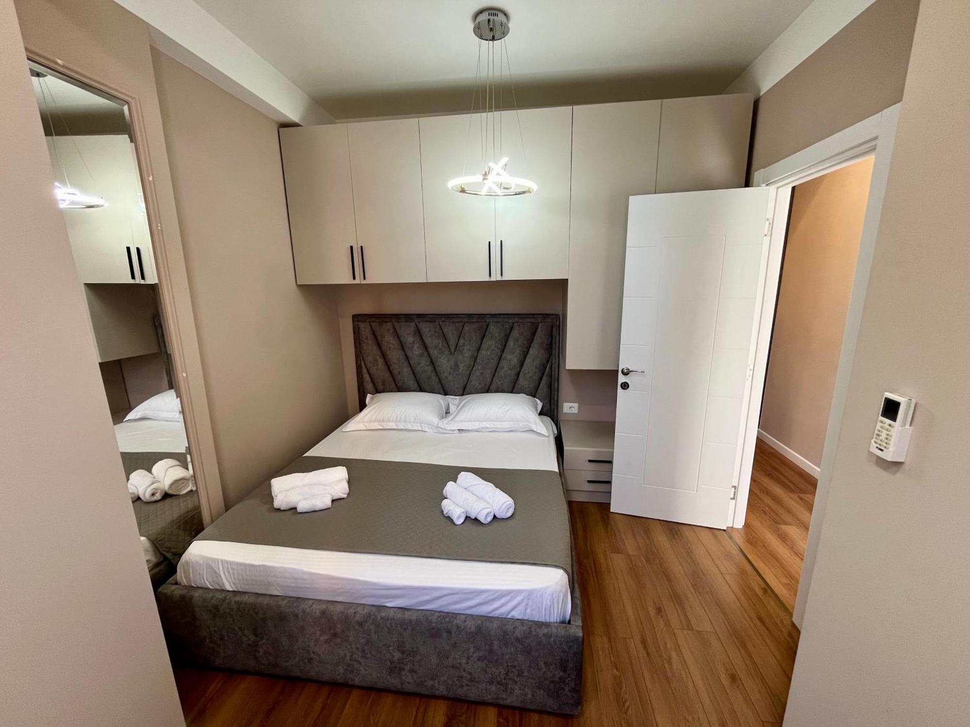 City Center Cozy Apartment Tirana Exterior foto